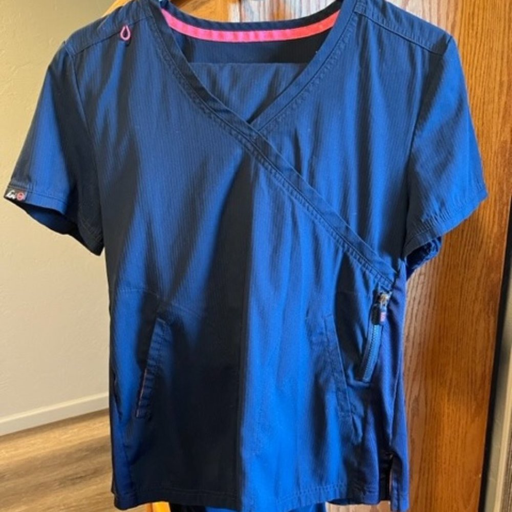 Navy Koi Lite Scrub Set